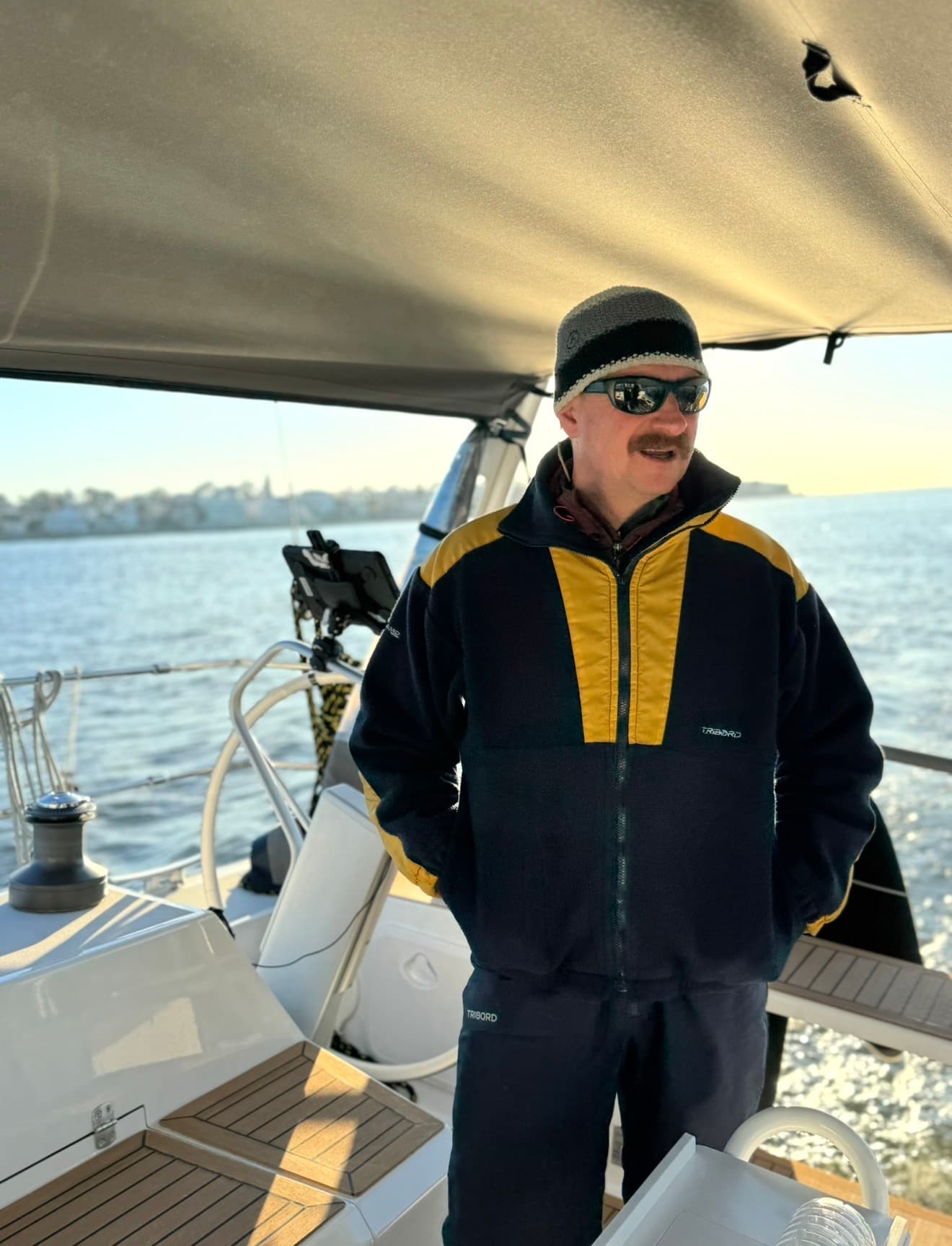 Vincent, le Skipper du Batelier de Suzette